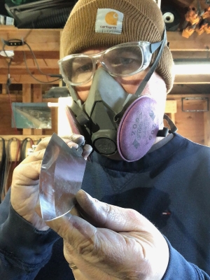 Inspecting a knife